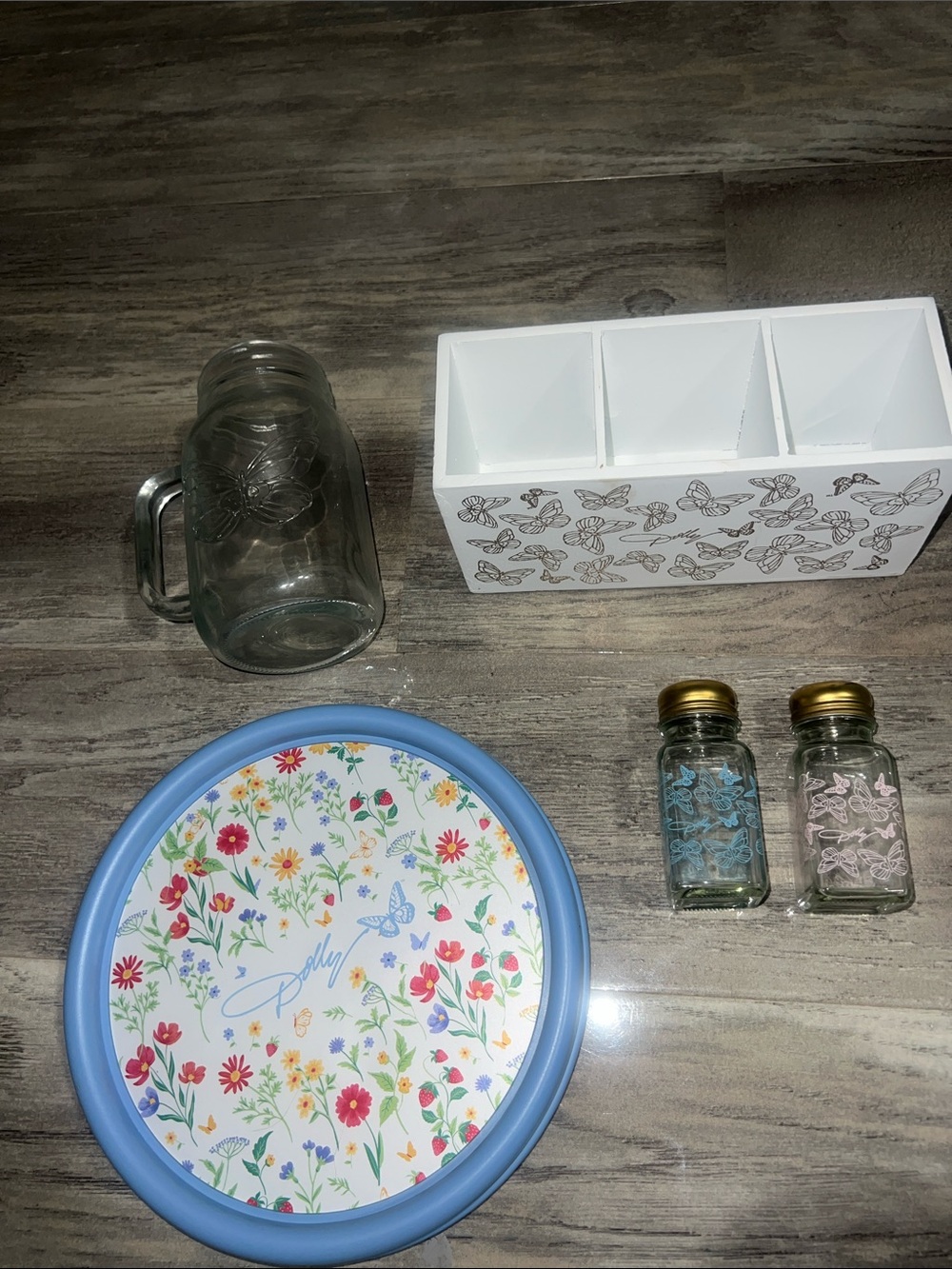 Dolly Parton - Butterfly Kitchen Set